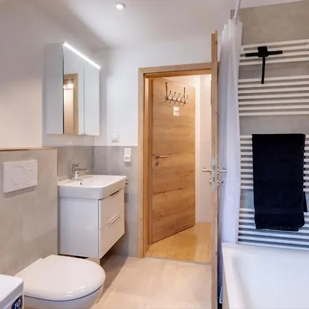 Luxury Lakehouse Ground Floor - Minimum 3 Nights * Kochel am See