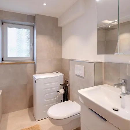 Appartement Luxury Lakehouse Ground Floor - Minimum 3 Nights